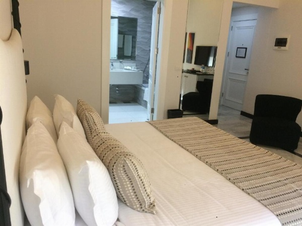 Cherry Blossom Boutique Hotel image 7